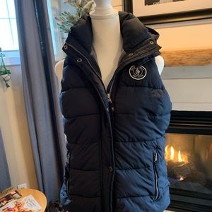 Abercrombie and Fitch woman’s vest size M